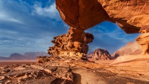 wadi_rum_rock-bridge_deserto