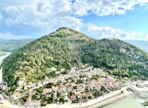 Berat: vista di Gorica dall'alto