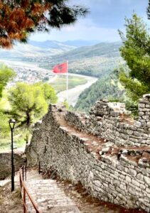 Vista dal castello a Berat
