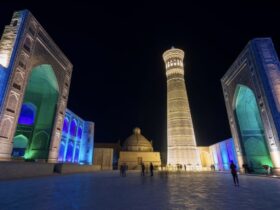 Piazza di Poi Kalyon a Bukhara