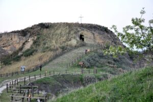 grotta della madonna di montenero