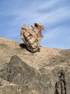 le rocce "sospese" sul canyon